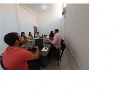 Reunião - Secretaria  de  Meio Ambiente de Novo Horizonte e equipe GAC- CDS Bacia do Paramirim